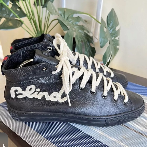 Black leather GUCCI blind for love sneakers - Picture 4 of 9